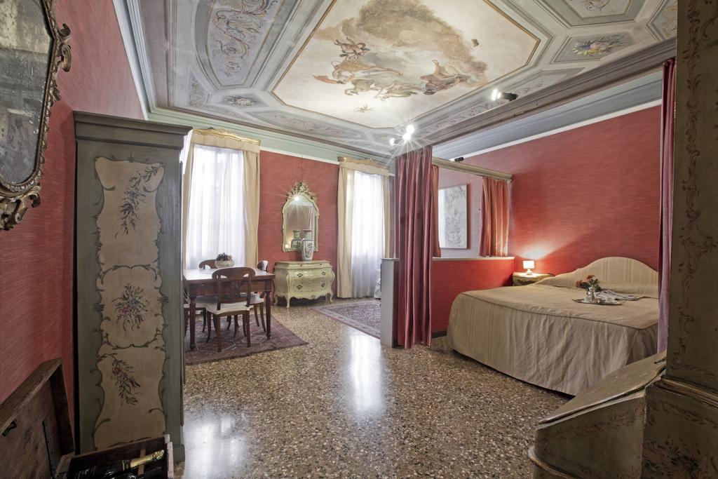 Palazzetto San Lio, Rialto Apartment Venesia Ruang foto