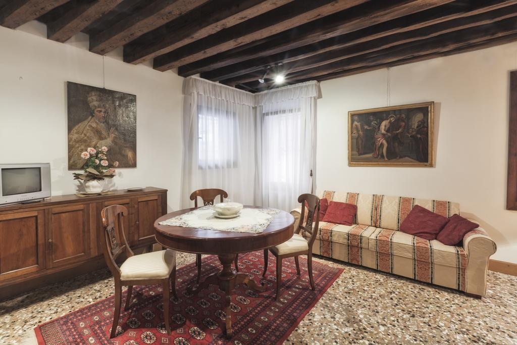 Palazzetto San Lio, Rialto Apartment Venesia Ruang foto