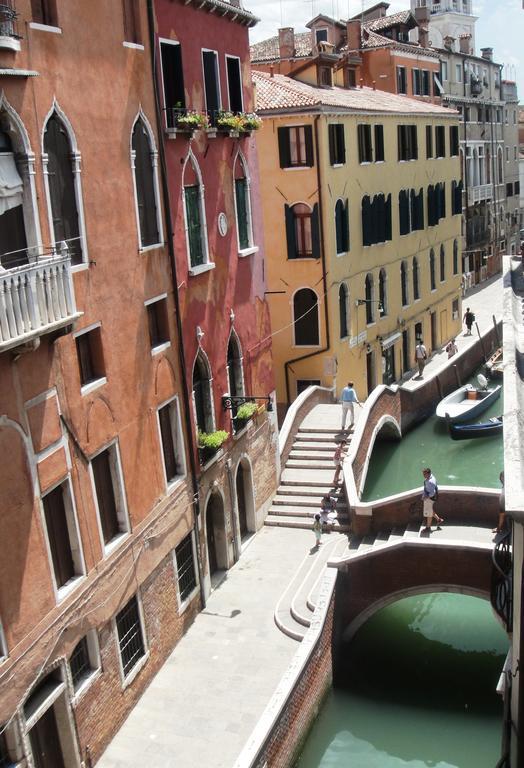 Palazzetto San Lio, Rialto Apartment Venesia Bagian luar foto