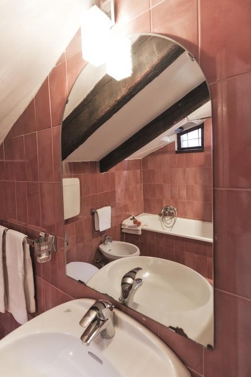 Palazzetto San Lio, Rialto Apartment Venesia Bagian luar foto