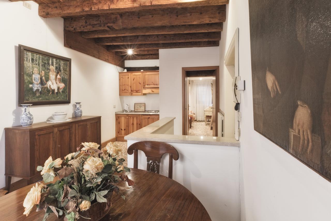 Palazzetto San Lio, Rialto Apartment Venesia Bagian luar foto