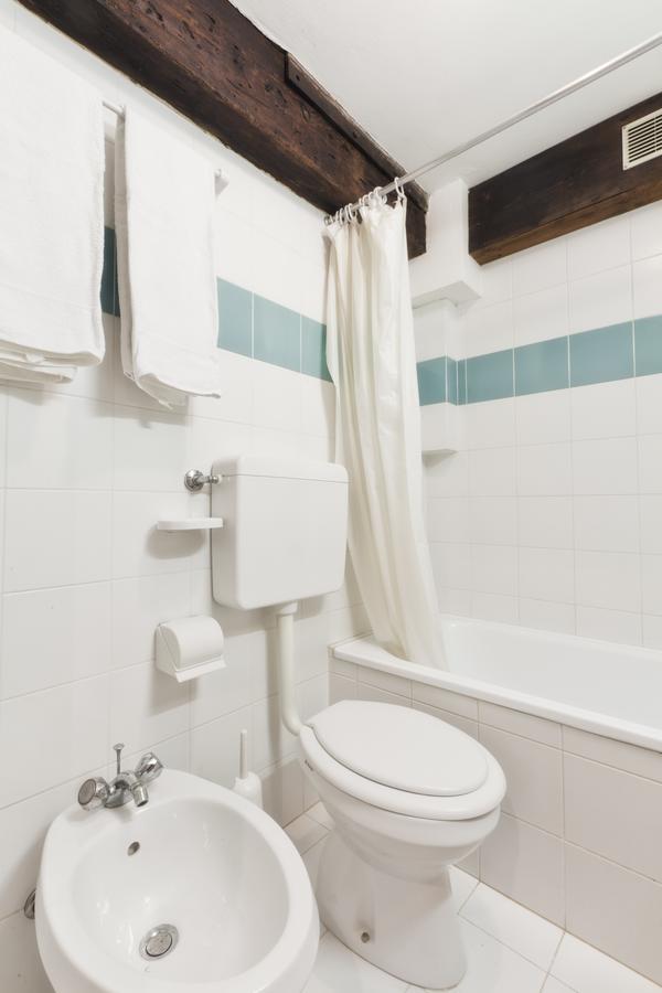 Palazzetto San Lio, Rialto Apartment Venesia Bagian luar foto