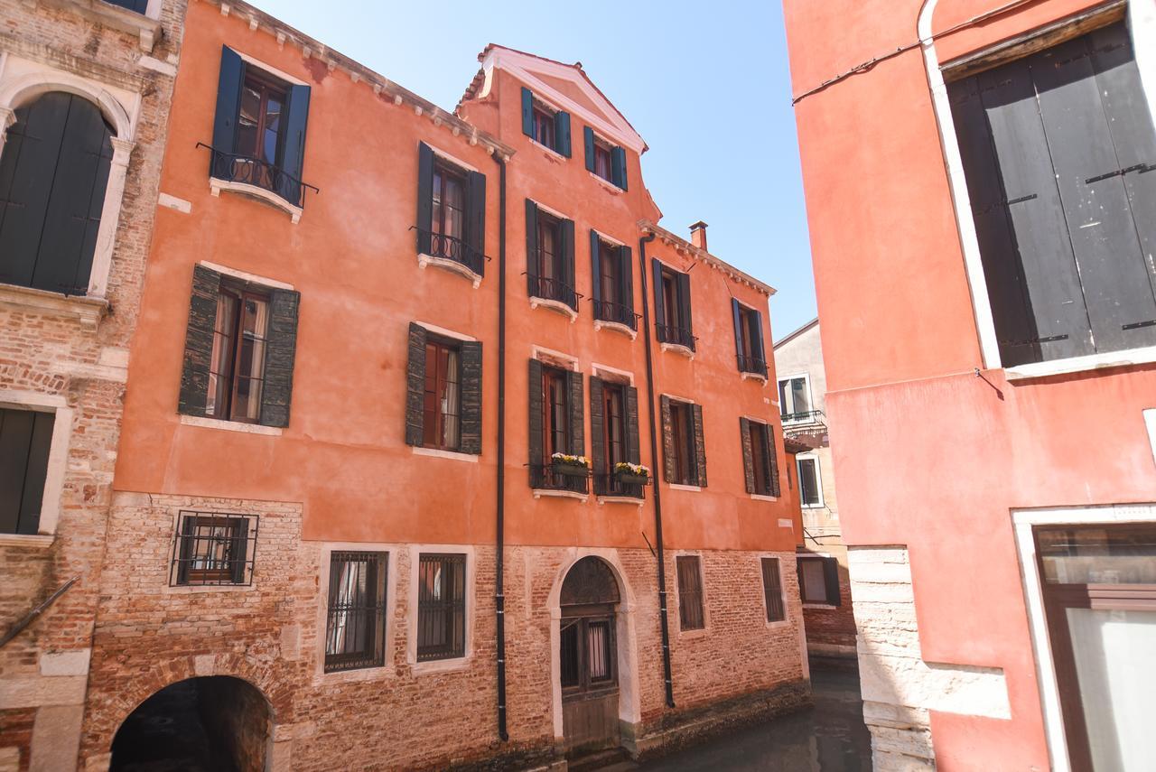Palazzetto San Lio, Rialto Apartment Venesia Bagian luar foto