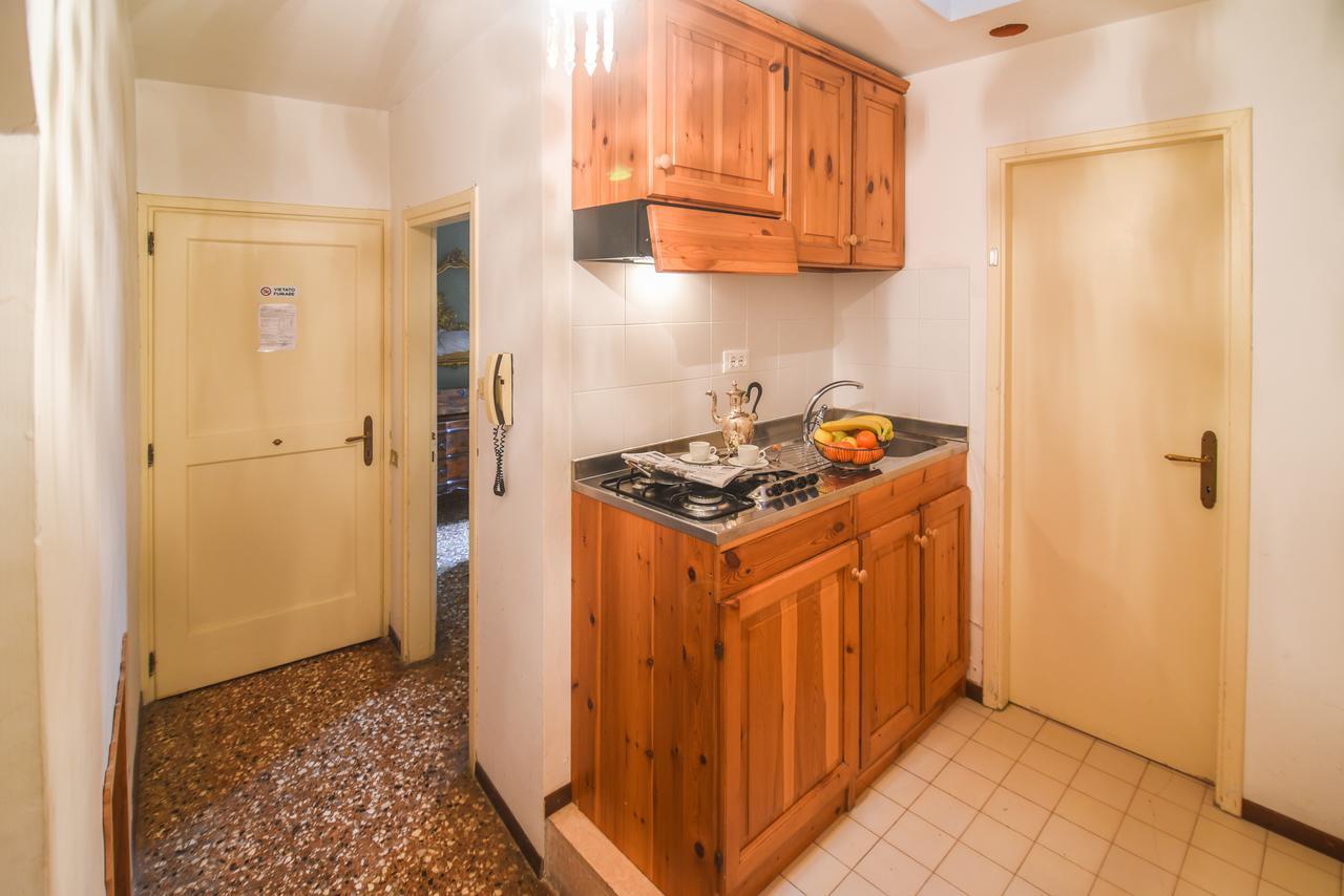 Palazzetto San Lio, Rialto Apartment Venesia Bagian luar foto