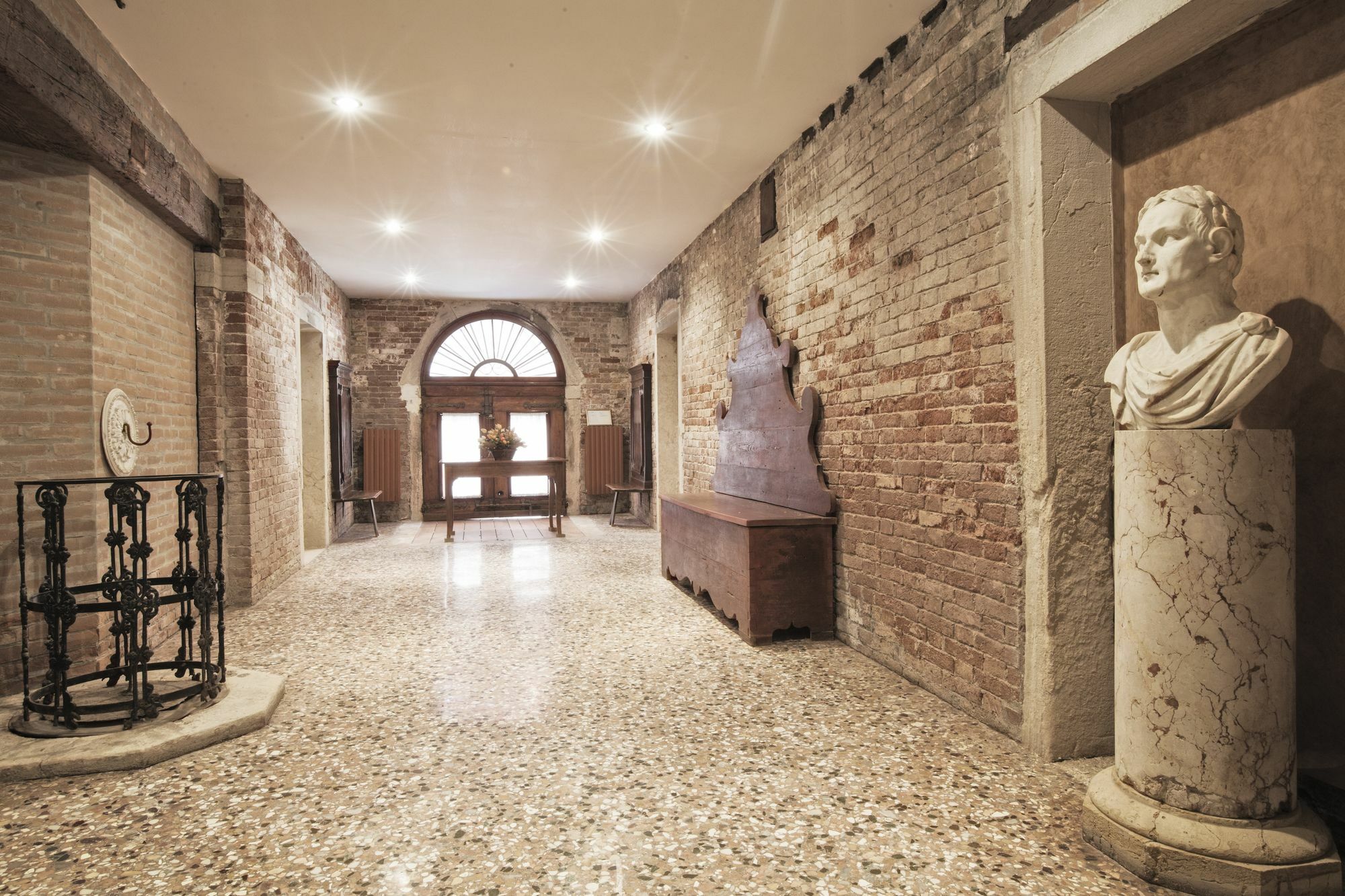 Palazzetto San Lio, Rialto Apartment Venesia Bagian luar foto